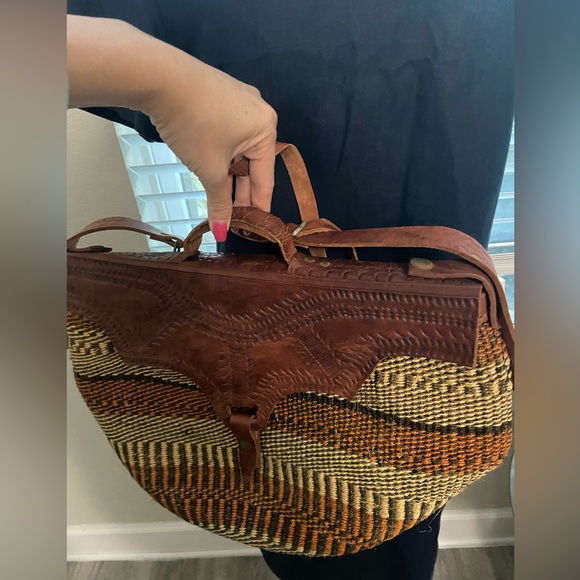 Rare Vintage Boho Leather Woven Jute Bucket Saddle Crossbody Top Handle Bag - Picture 15 of 16